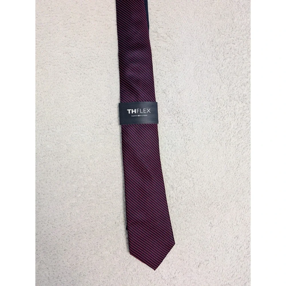 NEW!‎ Tommy Hilfiger Mens The Flex Necktie One Size 100% Silk Red Blue Striped